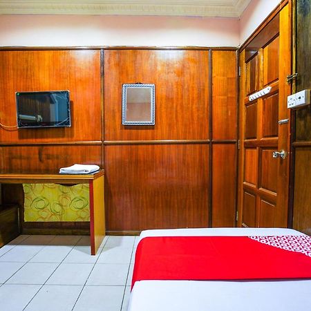 Oyo 89482 Hotel Casero Inn Кота Кинабалу Екстериор снимка